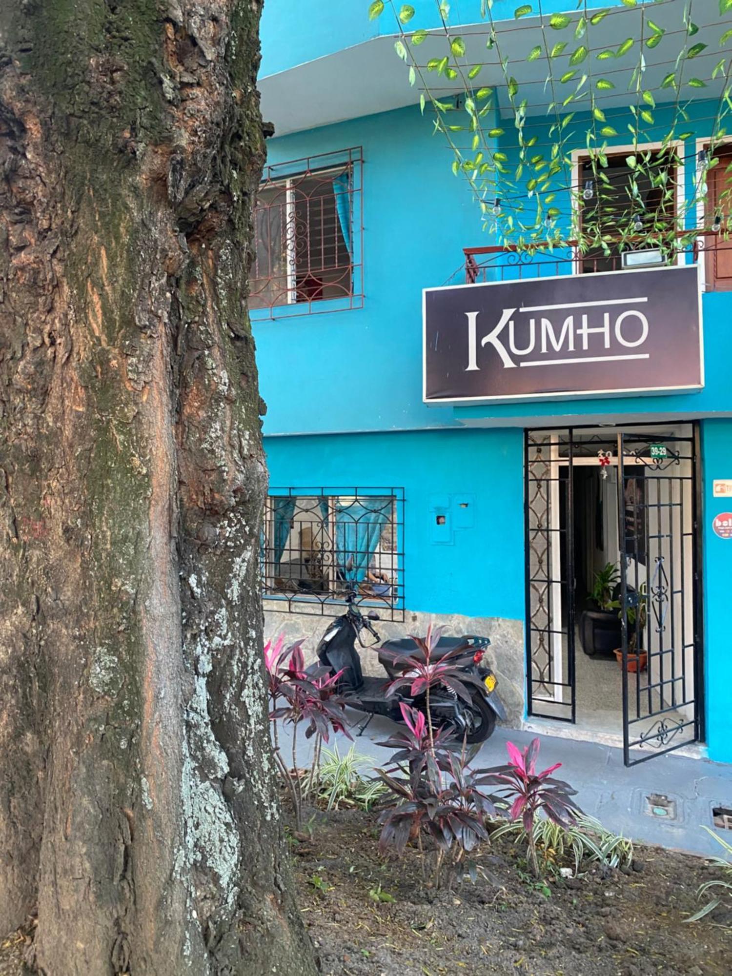 Hostel Kumho Alojamiento Medellin Exterior photo